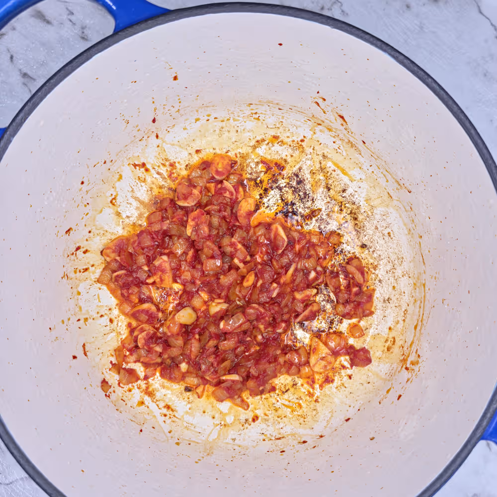 Cooked Out Onion Garlic Tomoto Paste, Cooking Pot