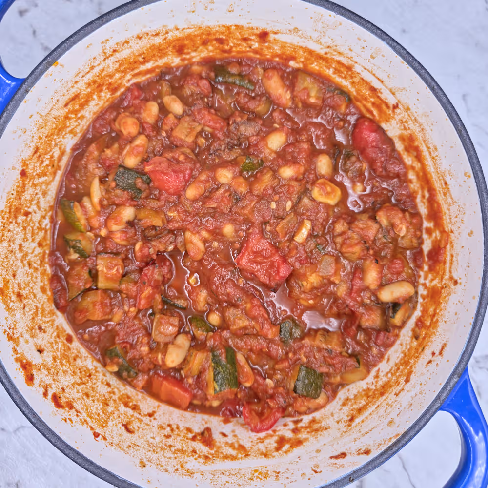 Pre Blended Cooked Roasted Vegetable Tomato Sauce, Cooking Pot